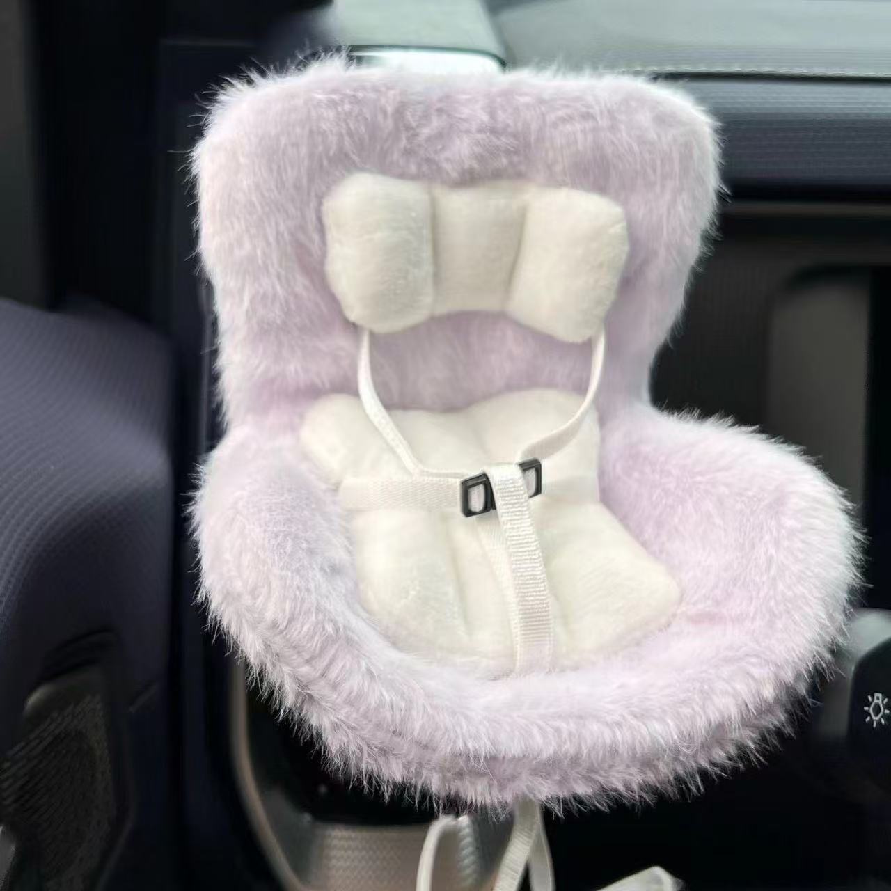 Labubu car decoration seat DIY